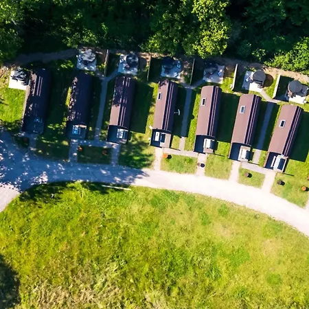 Missin' Link Glamping Hotel West Hoathley Exterior photo