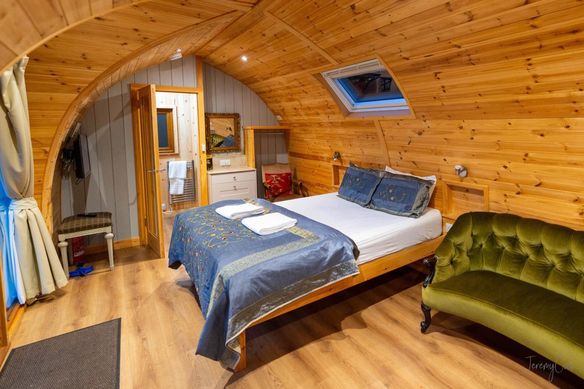 Missin' Link Glamping West Hoathley