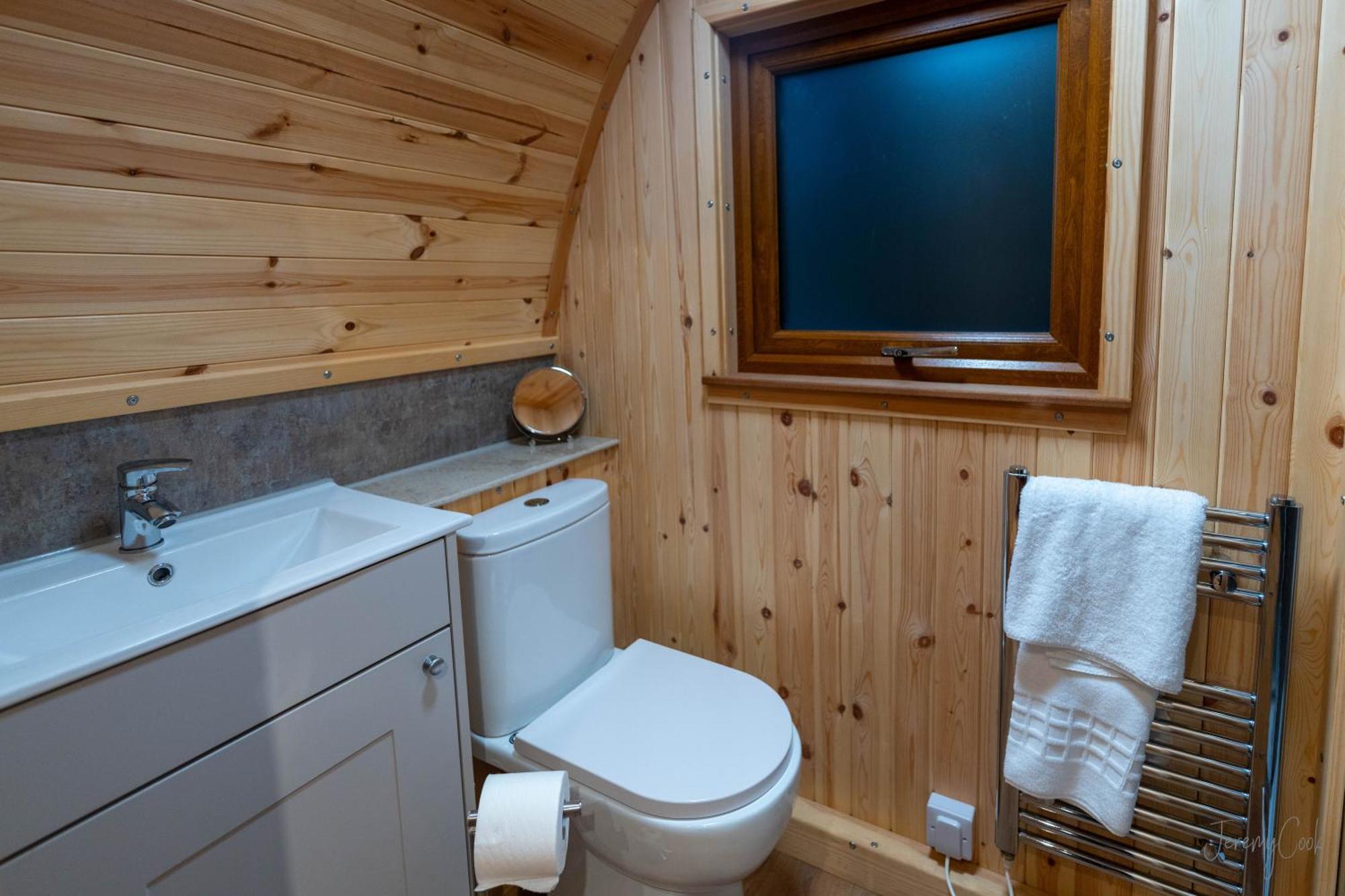 Missin' Link Glamping Campsite *